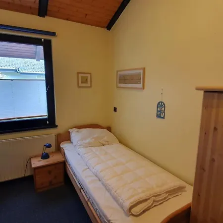 Prázdninový dům L3 Eingezaeuntes In Eckwarderhoerne By Interhome Grosswurden