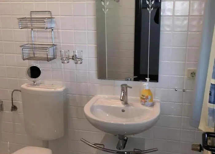 L3 Eingezaeuntes In Eckwarderhoerne By Interhome * Grosswurden